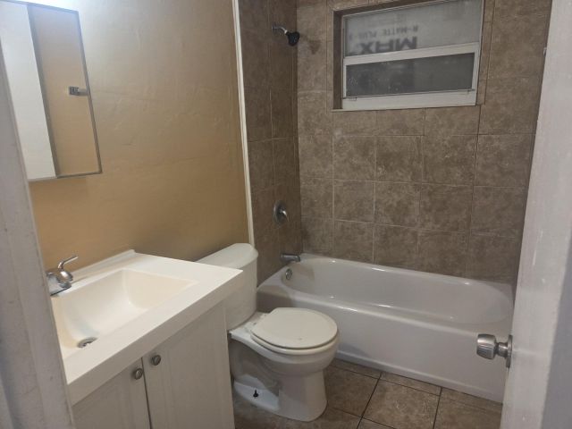 Home for rent at 1509 S 24th Court - photo 6938248