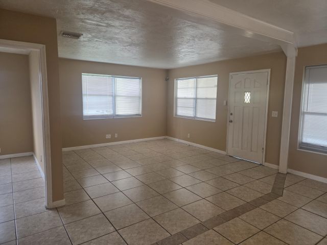 Home for rent at 1509 S 24th Court - photo 6938252