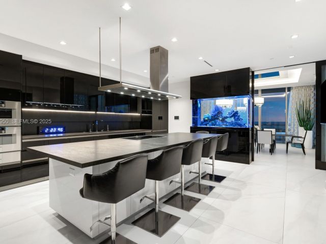 Apartment for sale  Unit #2304 - photo 6939978