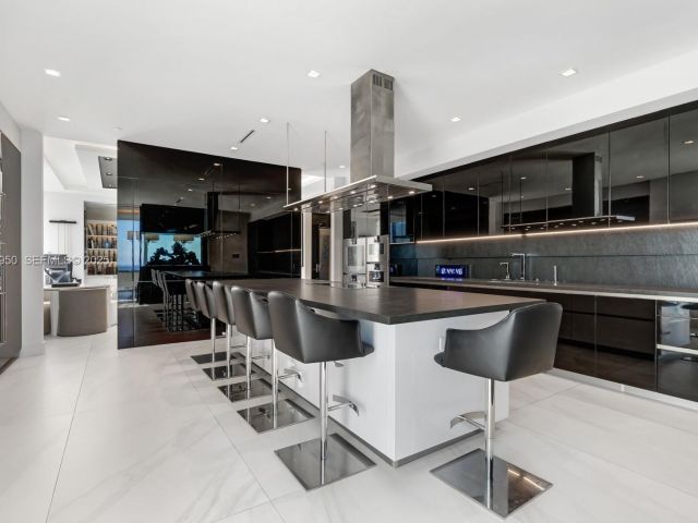 Apartment for sale  Unit #2304 - photo 6939980