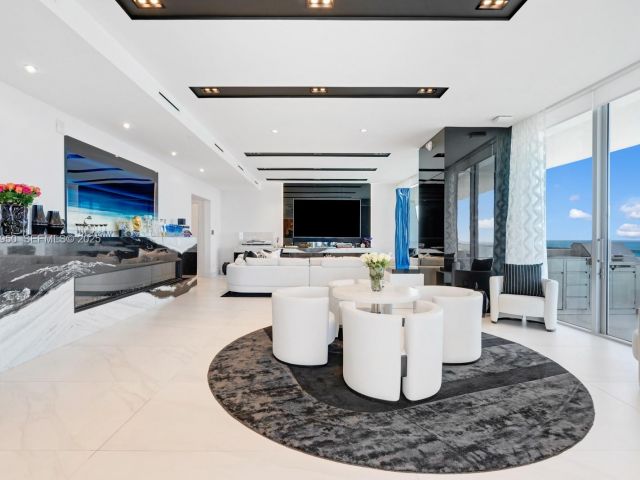 Apartment for sale  Unit #2304 - photo 6939983