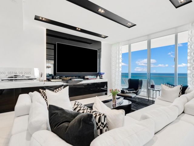 Apartment for sale  Unit #2304 - photo 6939984