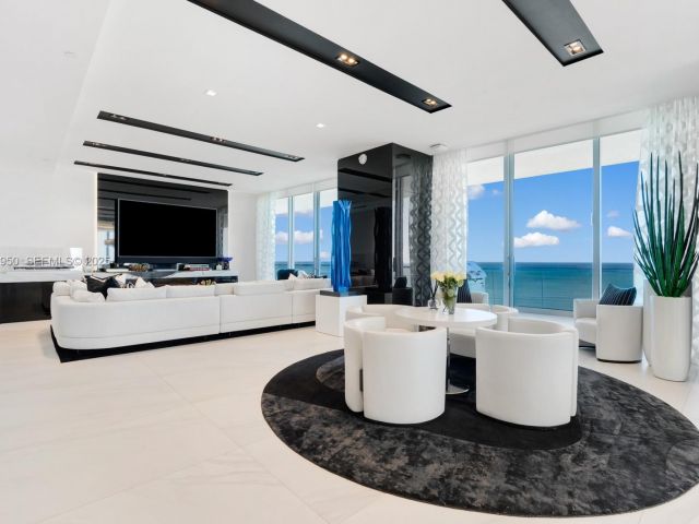 Apartment for sale  Unit #2304 - photo 6939986