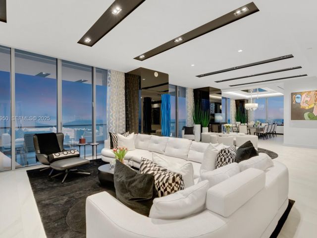 Apartment for sale  Unit #2304 - photo 6939989