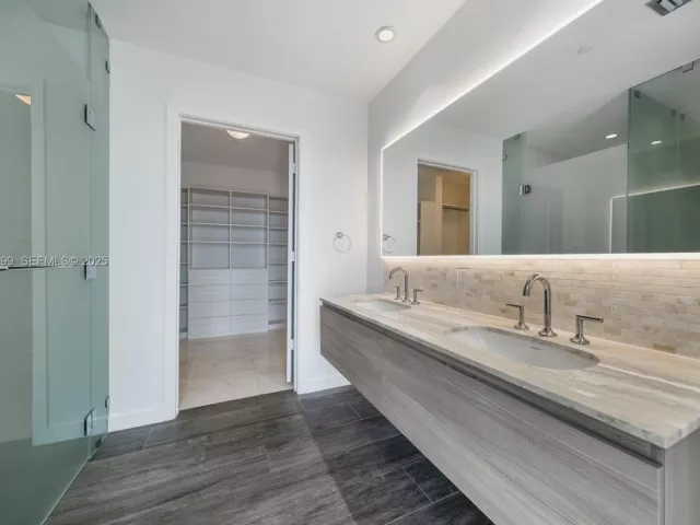 Apartment for sale  Unit #604 - photo 6938827