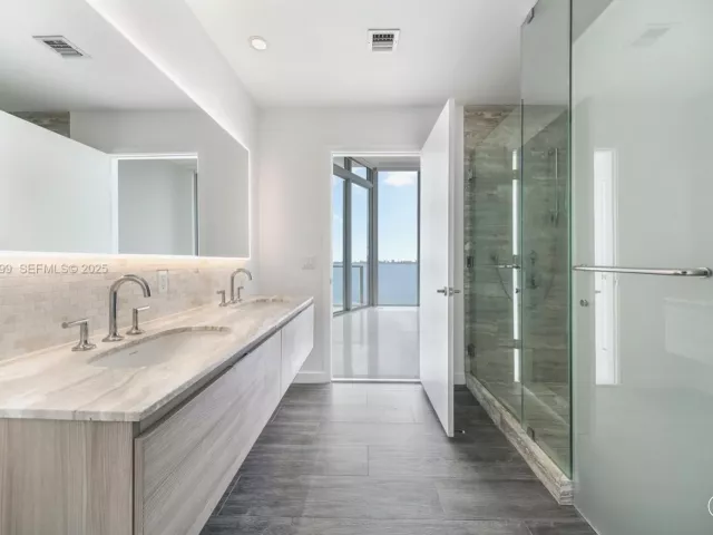 Apartment for sale  Unit #604 - photo 6938828