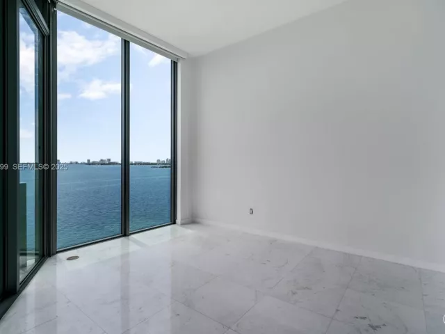 Apartment for sale  Unit #604 - photo 6938829