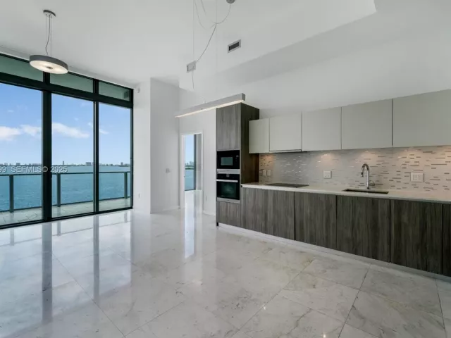 Apartment for sale  Unit #604 - photo 6938832