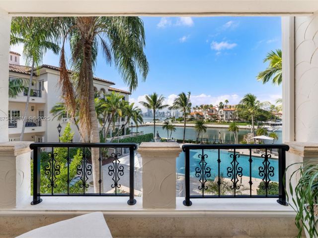 Apartment for sale  Unit #6201 - photo 6940606