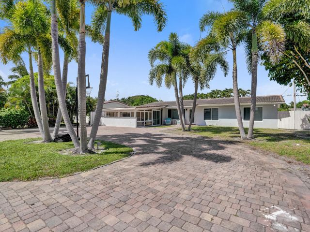 Home for rent at 1633 SE 5th Court - photo 6940282