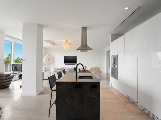 Apartment for sale  Unit #316 - photo 6940009