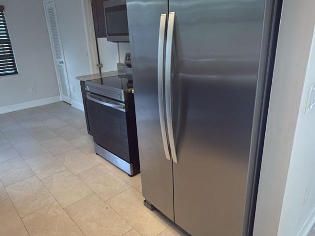 Home for rent at 9244 SW 2nd Street - photo 6940316