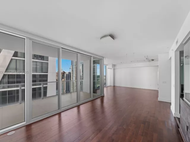 Apartment for sale  Unit #4108 - photo 6941036