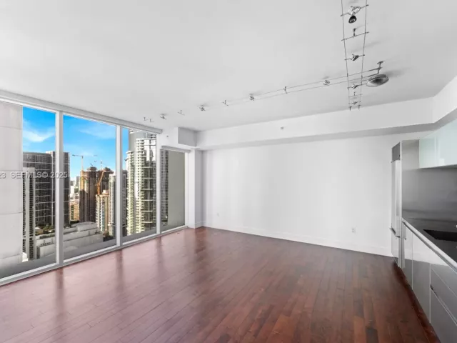 Apartment for sale  Unit #4108 - photo 6941028