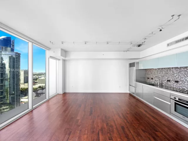 Apartment for sale  Unit #4108 - photo 6941031