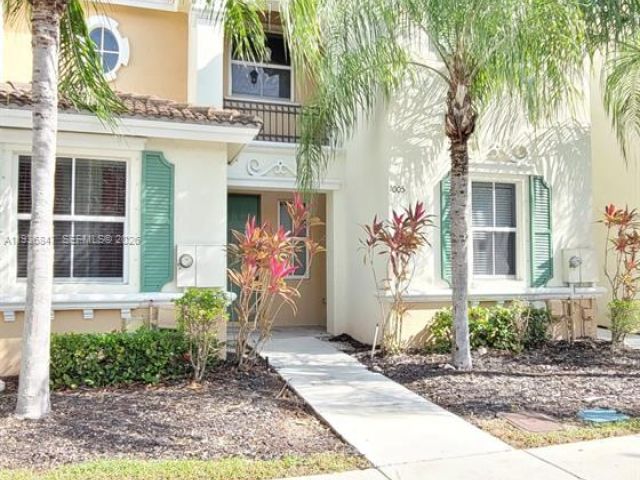 4-bedroom home for rent in Homestead - 1005 NE 42nd Pl - MondialRealty