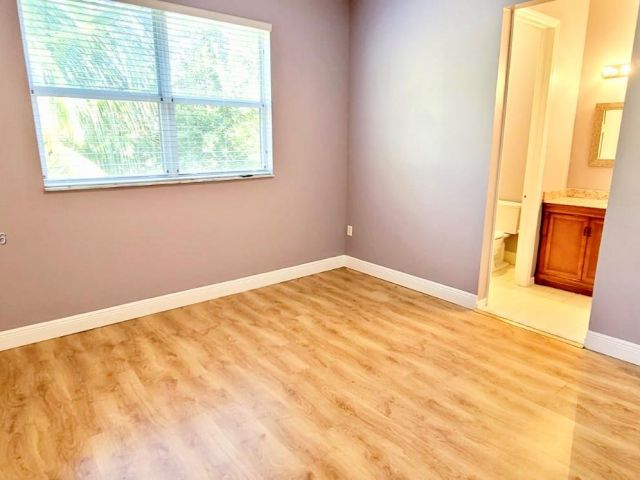 4-bedroom home for rent in Homestead - 1005 NE 42nd Pl - MondialRealty