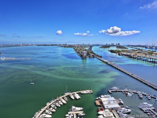1-bedroom condo for sale in Miami - 1717 N Bayshore Dr A-1439 - MondialRealty