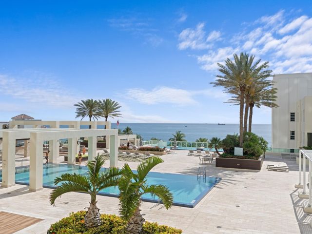 Apartment for sale  Unit #702 - photo 6941815