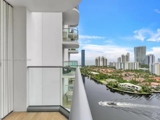 Apartment for sale  Unit #25D - photo 6942298