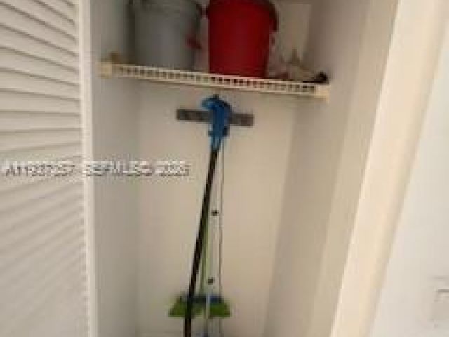 1-bedroom condo for rent in Miami - 1717 N Bayshore Dr A-3542 - MondialRealty