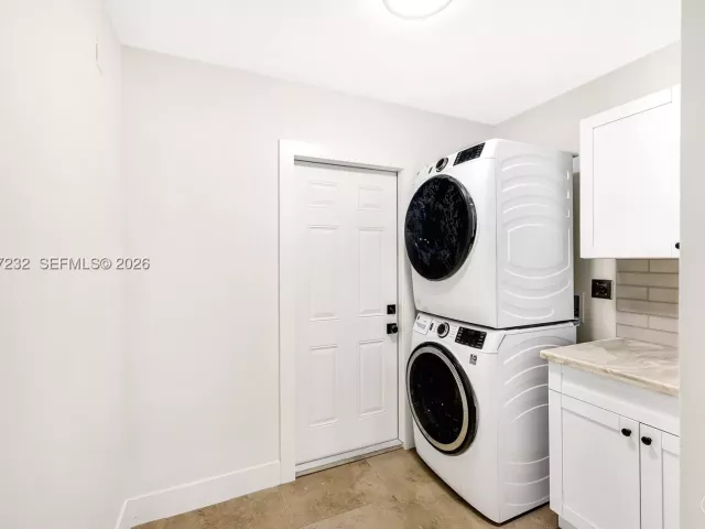 4-bedroom home for sale in Homestead - 21360 SW 236th St - MondialRealty