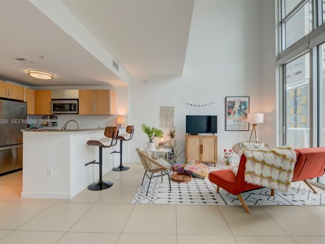 Apartment for rent  Unit #L-428 - photo 7437205