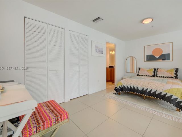 Apartment for rent  Unit #L-428 - photo 7437211