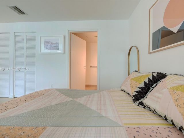 Apartment for rent  Unit #L-428 - photo 7437213