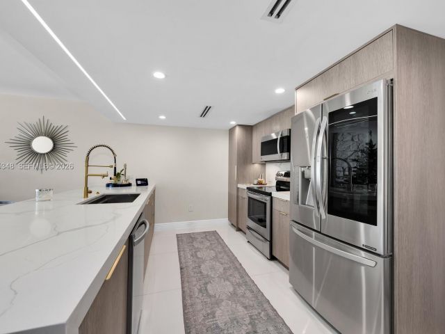 Apartment for sale  Unit #413 - photo 6955919