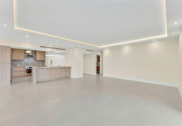 Apartment #4K at Turnberry Towers