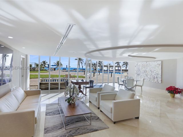 3-bedroom condo for sale in Sunny Isles Beach - 17555 Collins Ave 308 - MondialRealty
