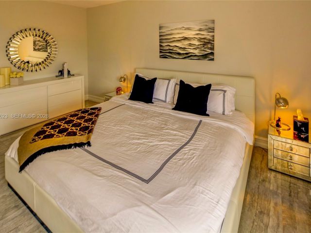 Apartment for rent  Unit #617 - photo 6952007