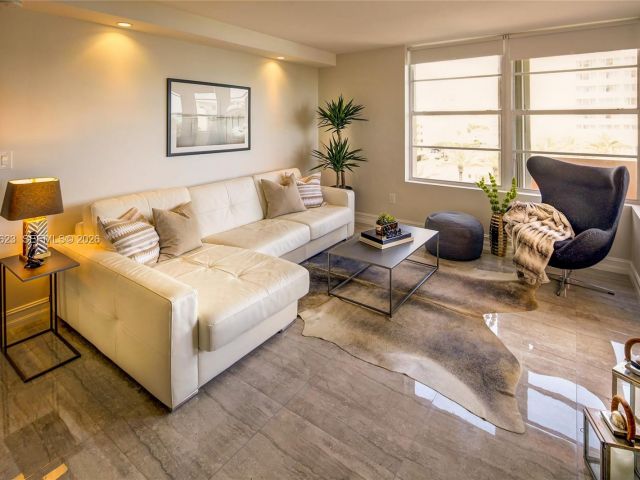 Apartment for rent  Unit #617 - photo 6952010