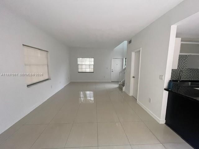 3-bedroom home for rent in Miami - 11490 SW 148 CT 0 - MondialRealty