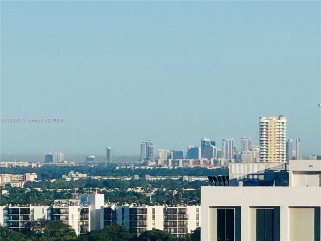 2-bedroom condo for rent in Aventura - 3600 Mystic Pointe Dr 1710 - MondialRealty