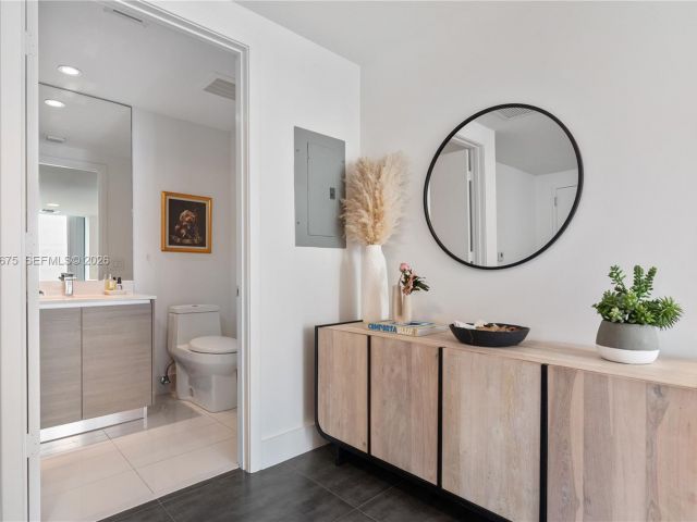 Apartment for sale  Unit #808 - photo 6956171