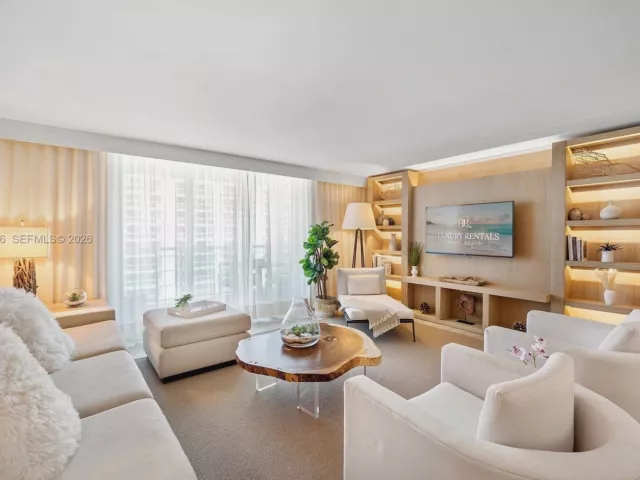 3-bedroom condo for rent in Miami Beach - 102 24th St 1207 - MondialRealty