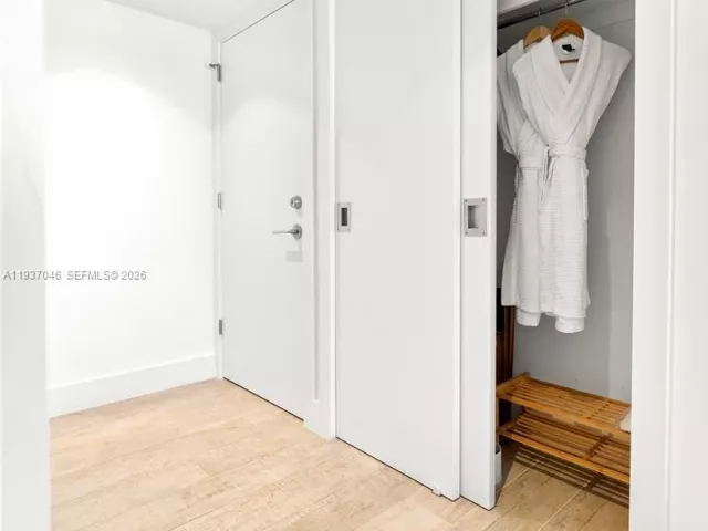 3-bedroom condo for rent in Miami Beach - 102 24th St 1207 - MondialRealty