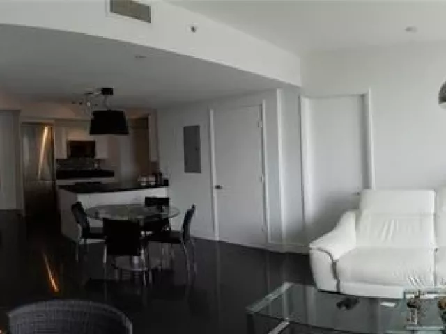 2-bedroom condo for rent in Miami - 92 SW 3rd St 1802 - MondialRealty