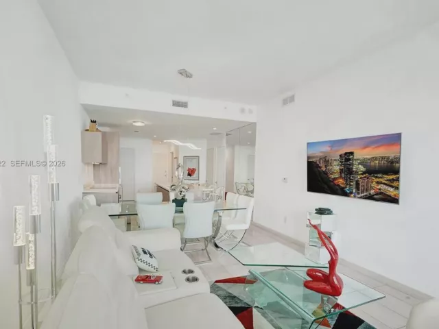 2-bedroom condo for sale in Miami - 480 NE 31st St 1705 - MondialRealty