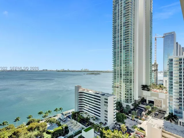 2-bedroom condo for sale in Miami - 480 NE 31st St 1705 - MondialRealty