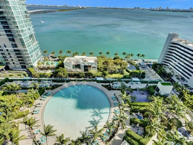2-bedroom condo for sale in Miami - 480 NE 31st St 1705 - MondialRealty