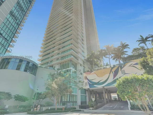 2-bedroom condo for sale in Miami - 480 NE 31st St 1705 - MondialRealty