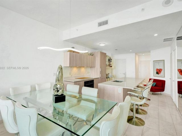 Apartment for sale  Unit #1705 - photo 6961246