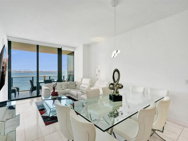 Apartment for sale  Unit #1705 - photo 6961253