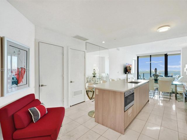 Apartment for sale  Unit #1705 - photo 6961254