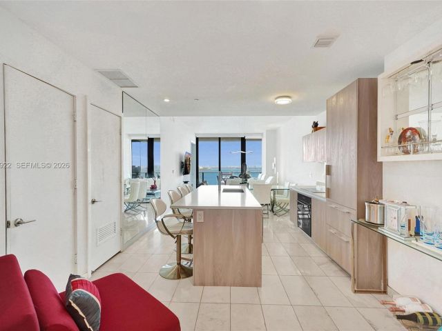 Apartment for sale  Unit #1705 - photo 6961255