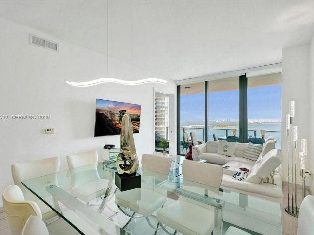 Apartment for sale  Unit #1705 - photo 6961259