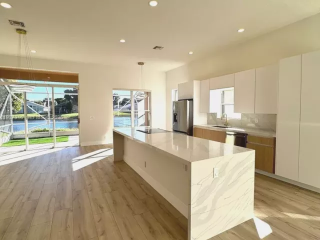 3-bedroom home for sale in Delray Beach - 6532 Via Vicenza - MondialRealty